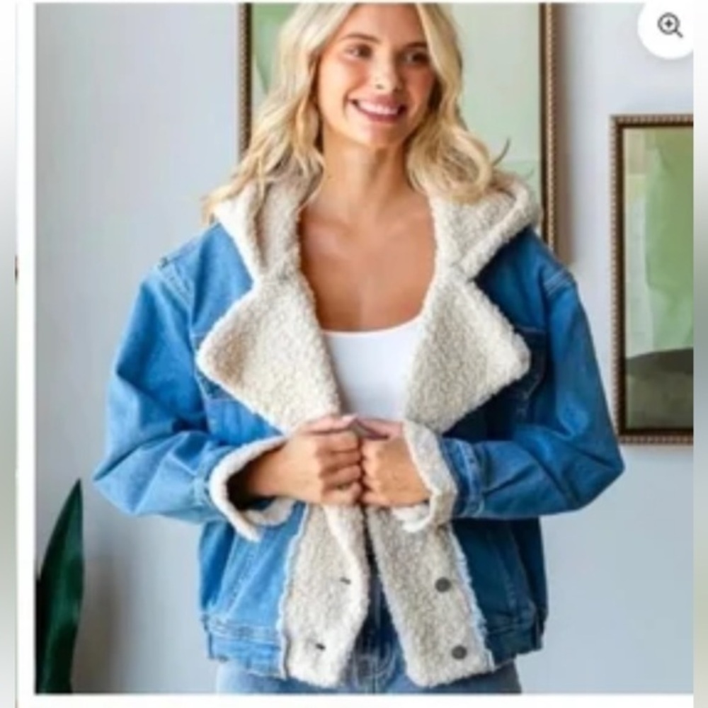 NWOT Vervet Blue Denim Jacket with White Sherpa Lining